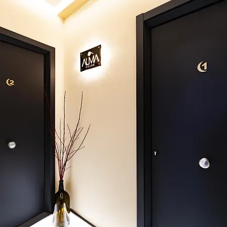 Alma House Apartmán *
