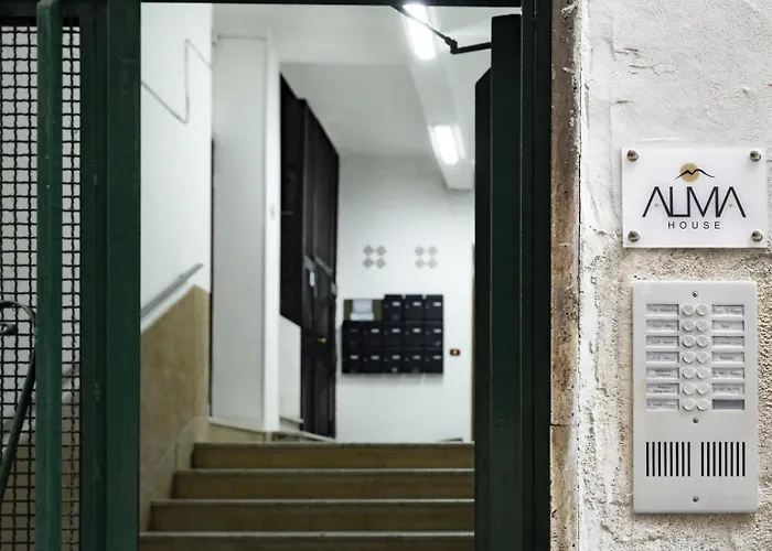 Alma House 아파트 *