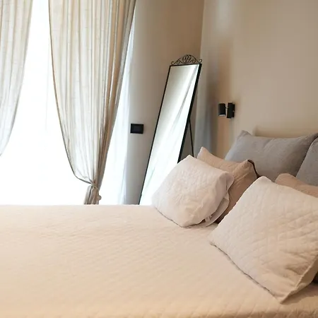 Alma House Apartament *